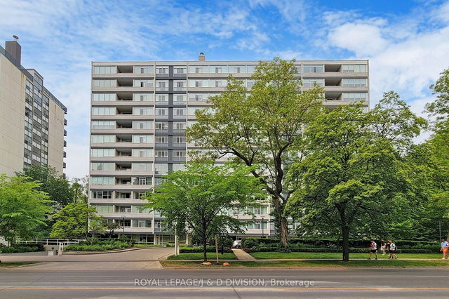 803 - 500 Avenue Road