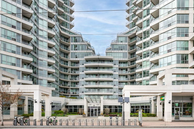 1606 - 228 Queens Quay