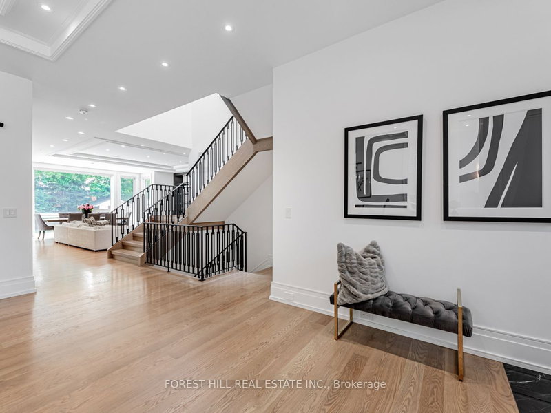 71 Yorkview Dr, Toronto, M2R 1J7 | Image 2