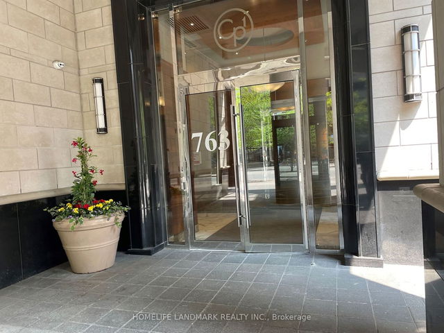 4801 - 763 Bay Street