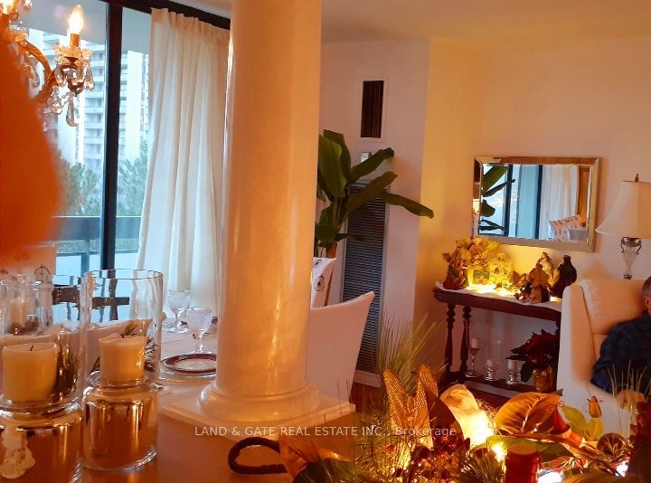 702 - 260 Seneca Hill Dr, Toronto, M2J 4S6 | Image 2