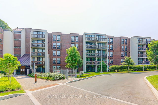 415W - 20 Fashion Rose Way