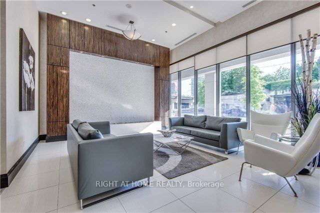 1208 - 25 Lower Simcoe Street