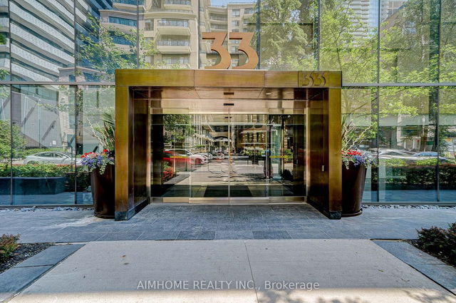 612 - 33 Charles Street