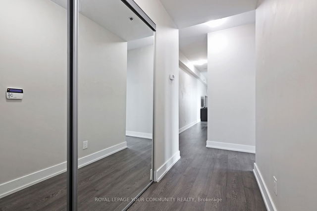 1212 - 318 Richmond Street