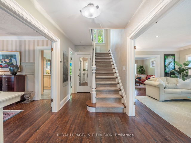 103 Cortleigh Boulevard