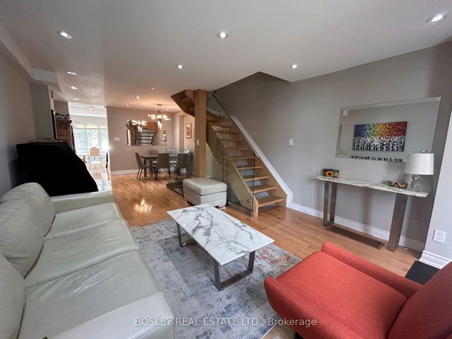 579 Roehampton Avenue