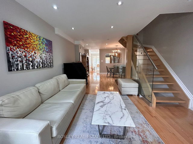 579 Roehampton Avenue