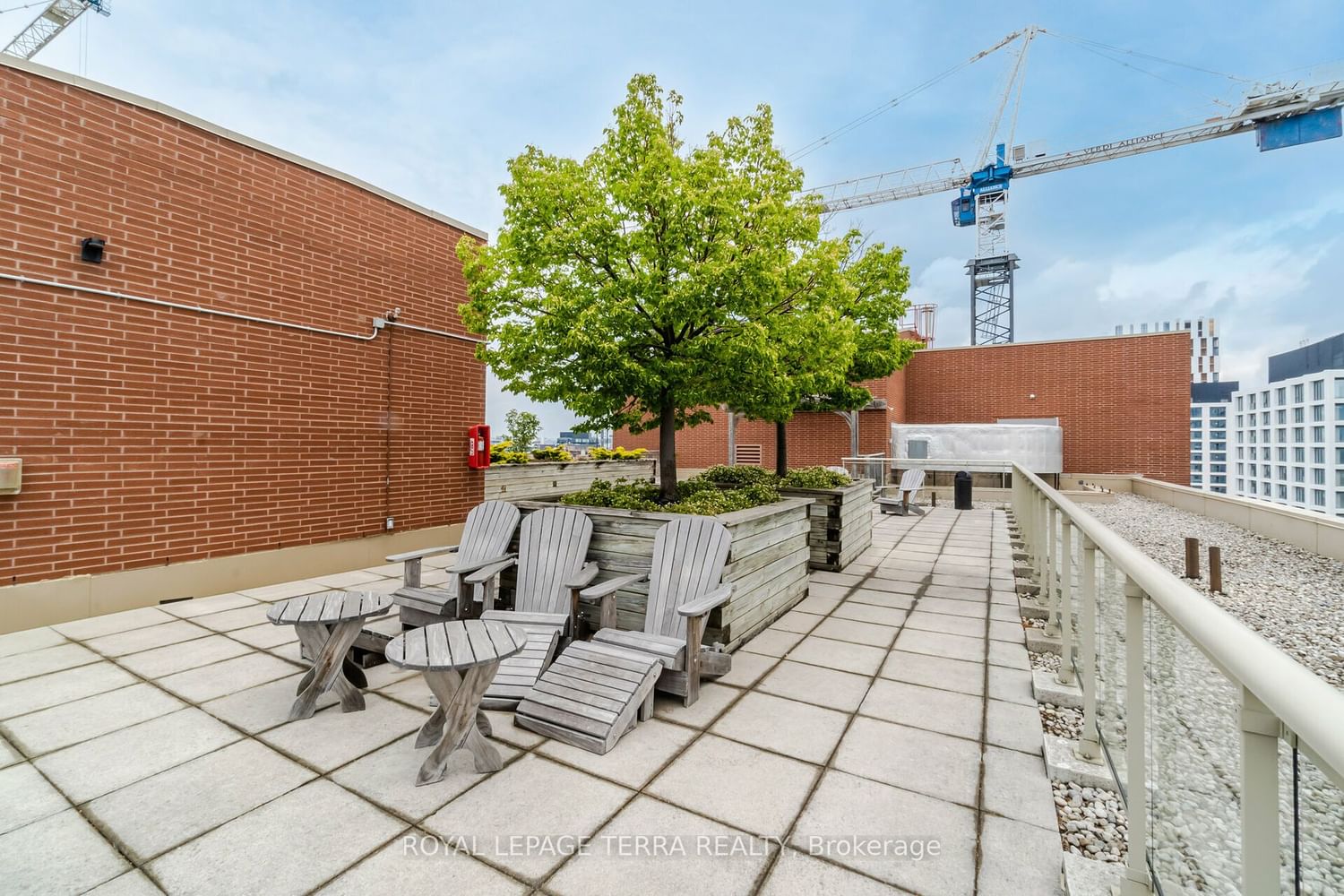 Listing Image 32