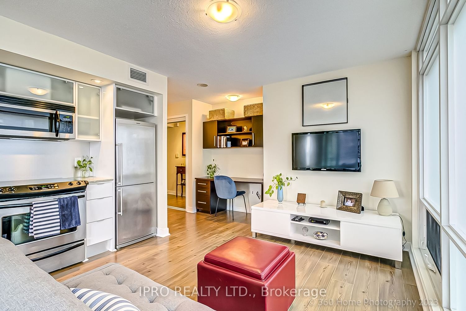 Listing Image 7