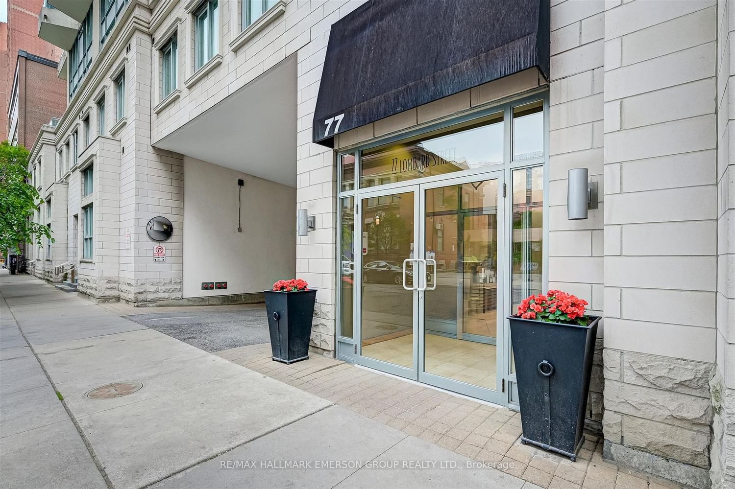 Listing Image 3