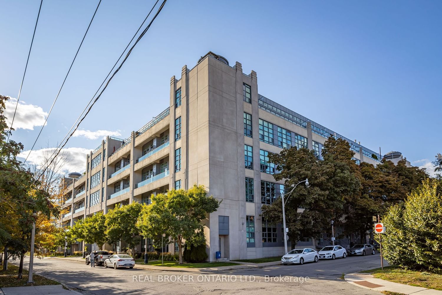 Listing Image 5