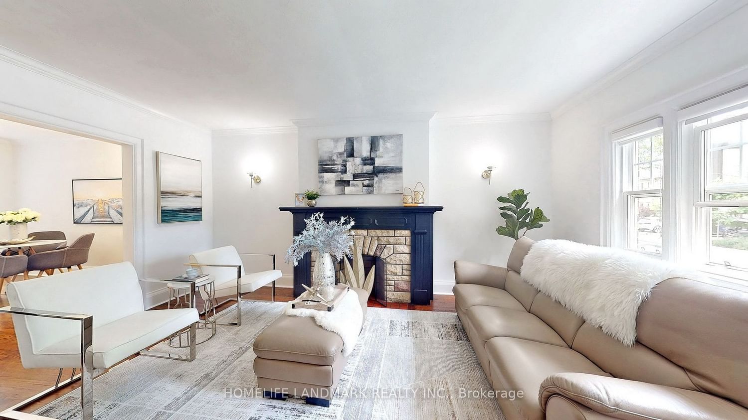 Listing Image 4