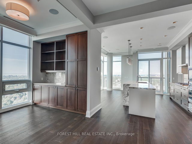 Ph1 - 320 Tweedsmuir Avenue