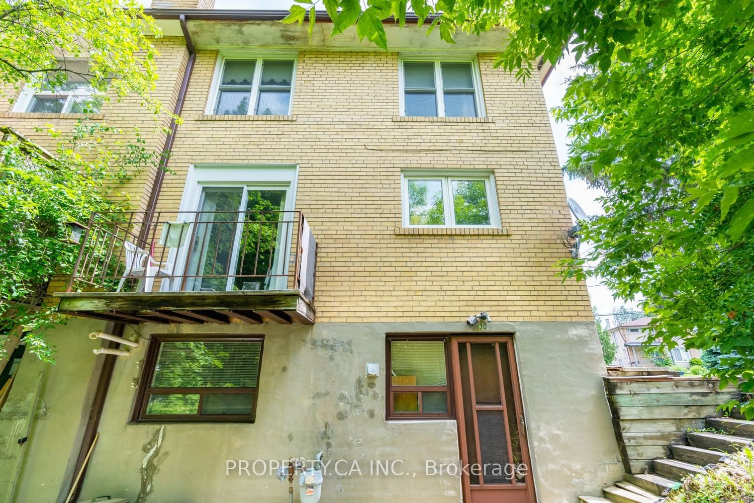Listing Image 4