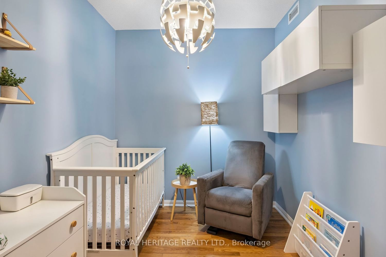 Listing Image 27