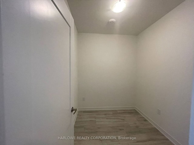 230 Sw - 121 Lower Sherbourne Street