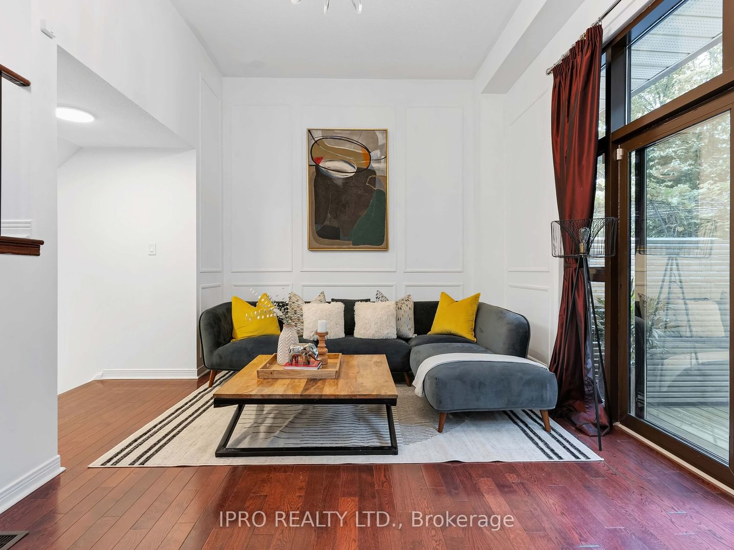 Listing Image 7