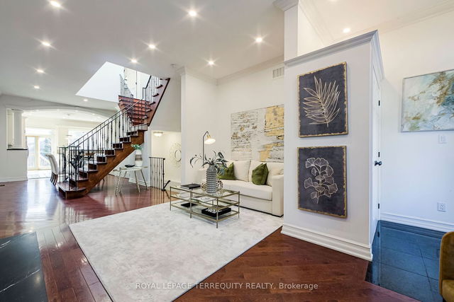 329 Lippincott Street