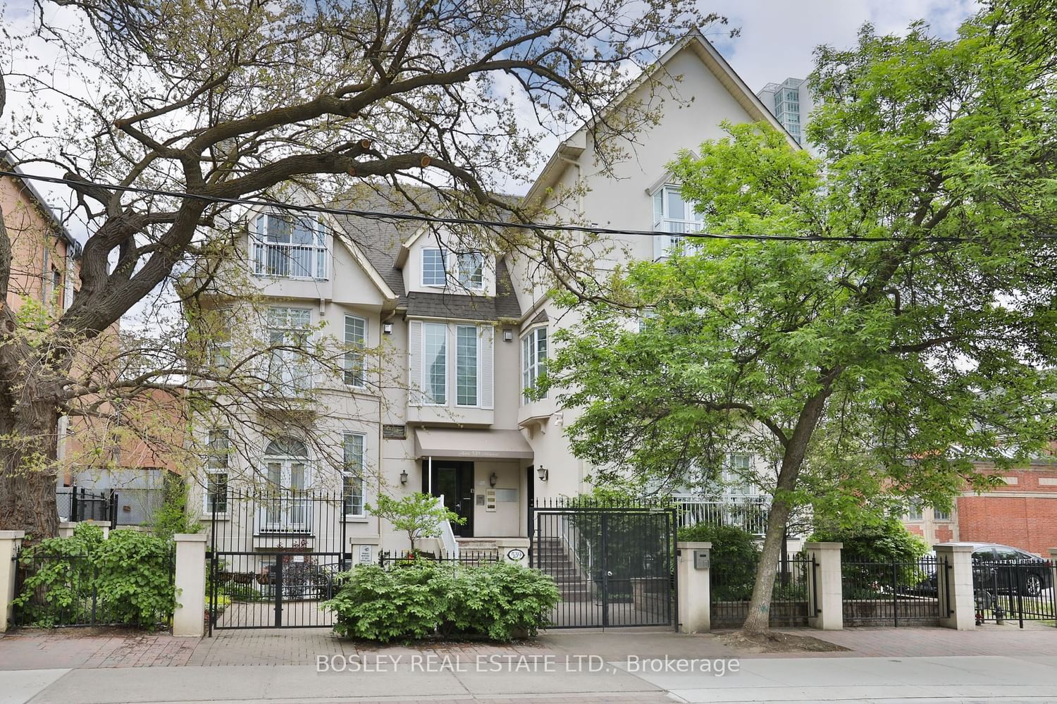 Listing Image 3