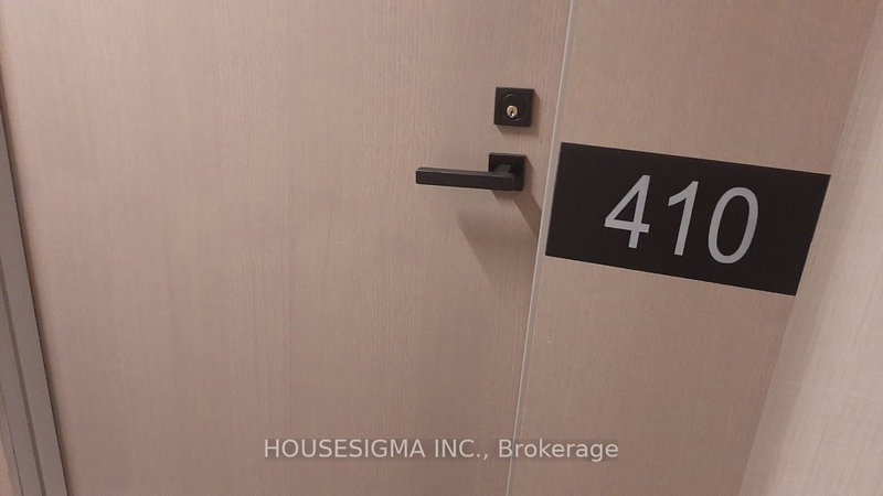 410 - 223 St Clair Ave W, Toronto, M4V 1R3 | Image 2