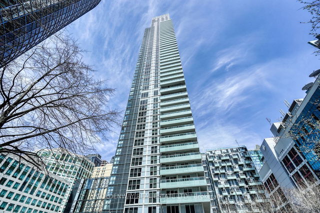 Ph01 - 300 Front Street