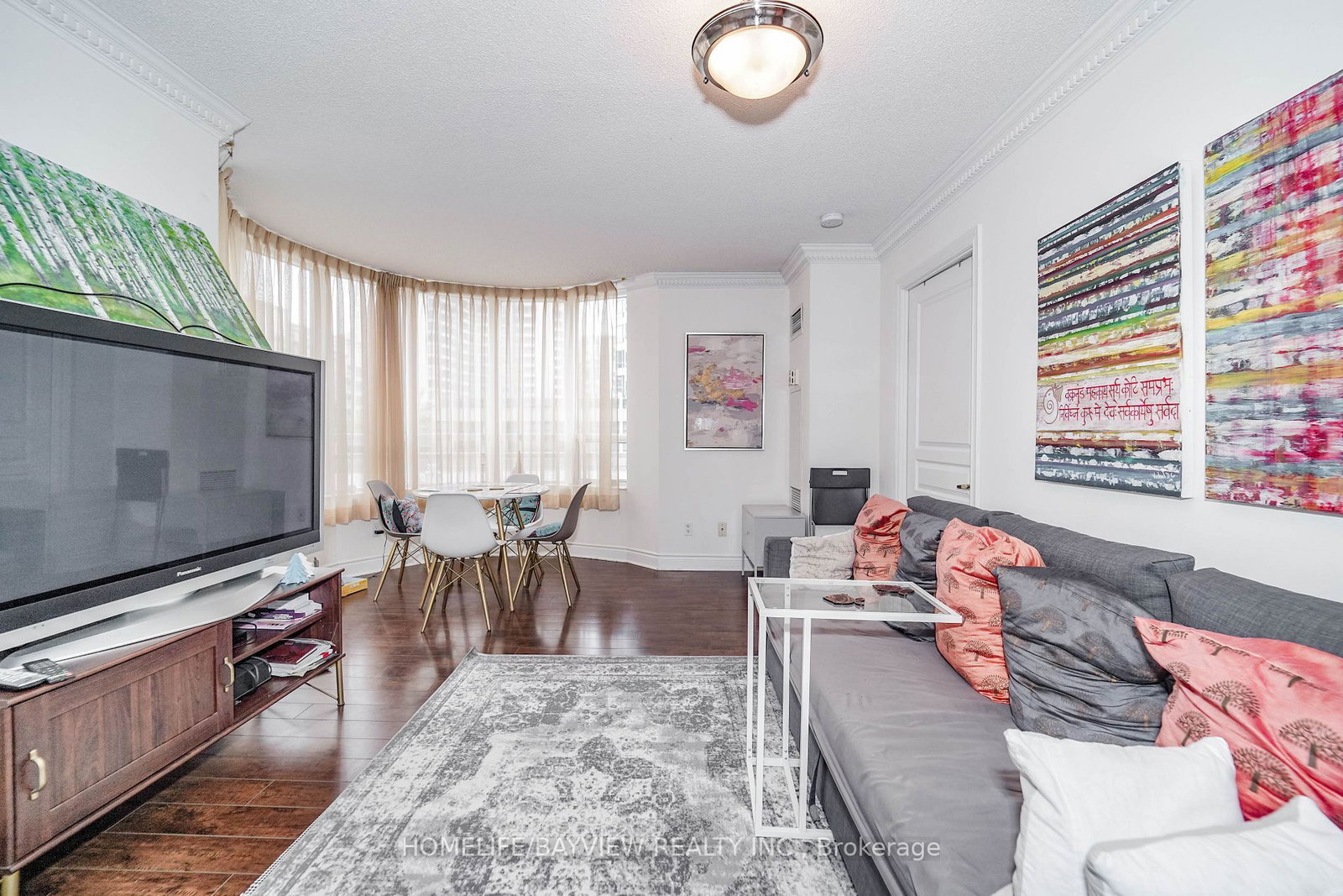 Listing Image 7