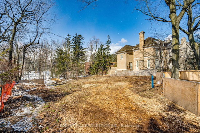 38 Alexandra Wood
