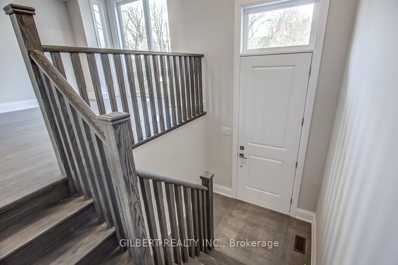 35B Marquette Ave, Toronto, M6A 1X8 | Image 2