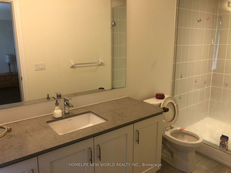 15 Kenneth Wood Cres, Toronto, M2N 0K3 | Image 3