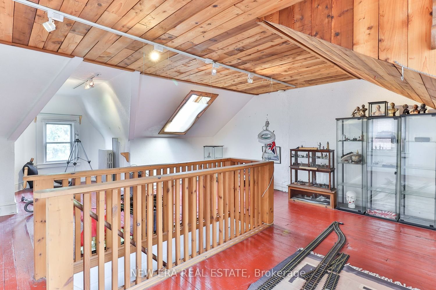 Listing Image 23