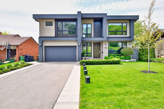 38 Larabee Crescent
