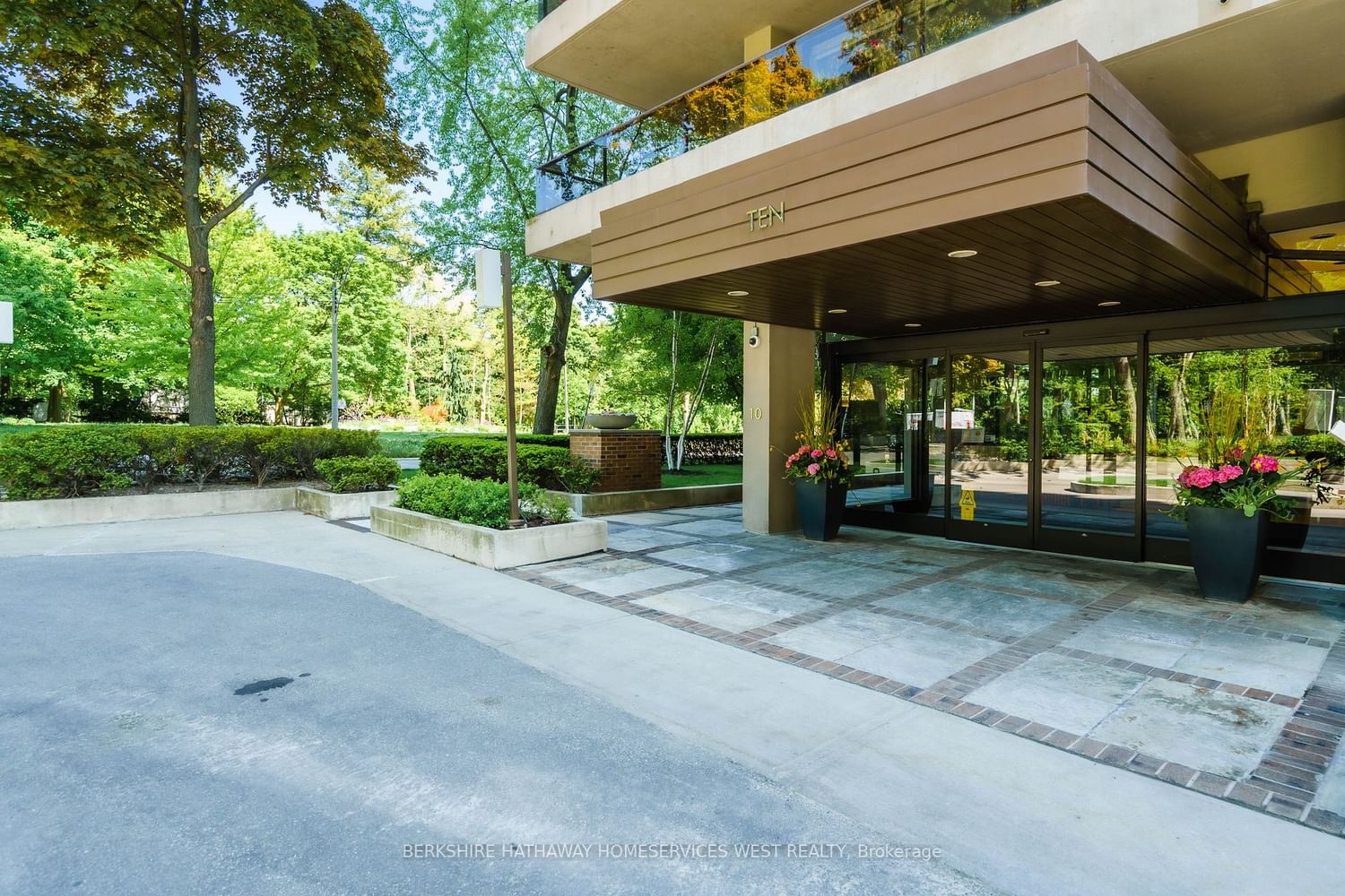 Condo sold at 1506-10 Avoca Avenue, Toronto, Rosedale-Moore Park, M4T 2B7 - MLS: C6212288