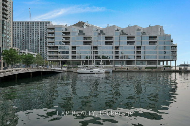 604 - 401 Queens Quay