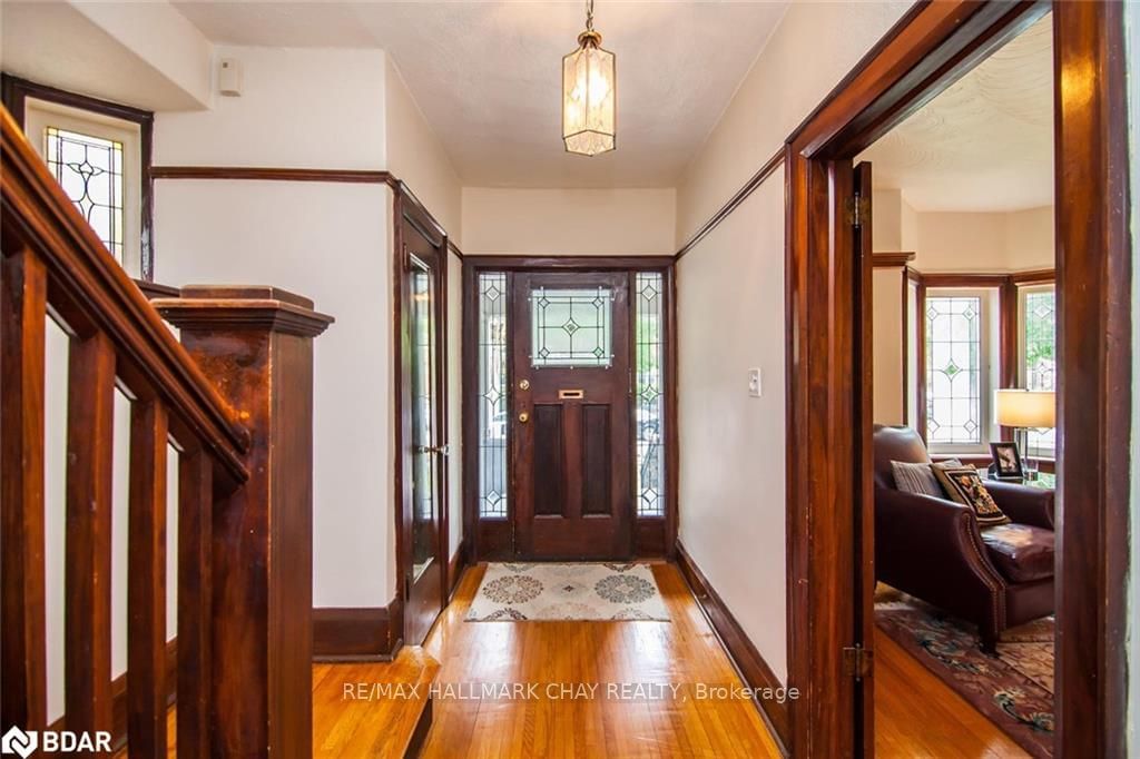 Listing Image 7