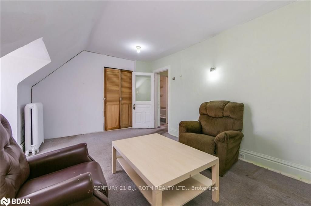 Listing Image 30