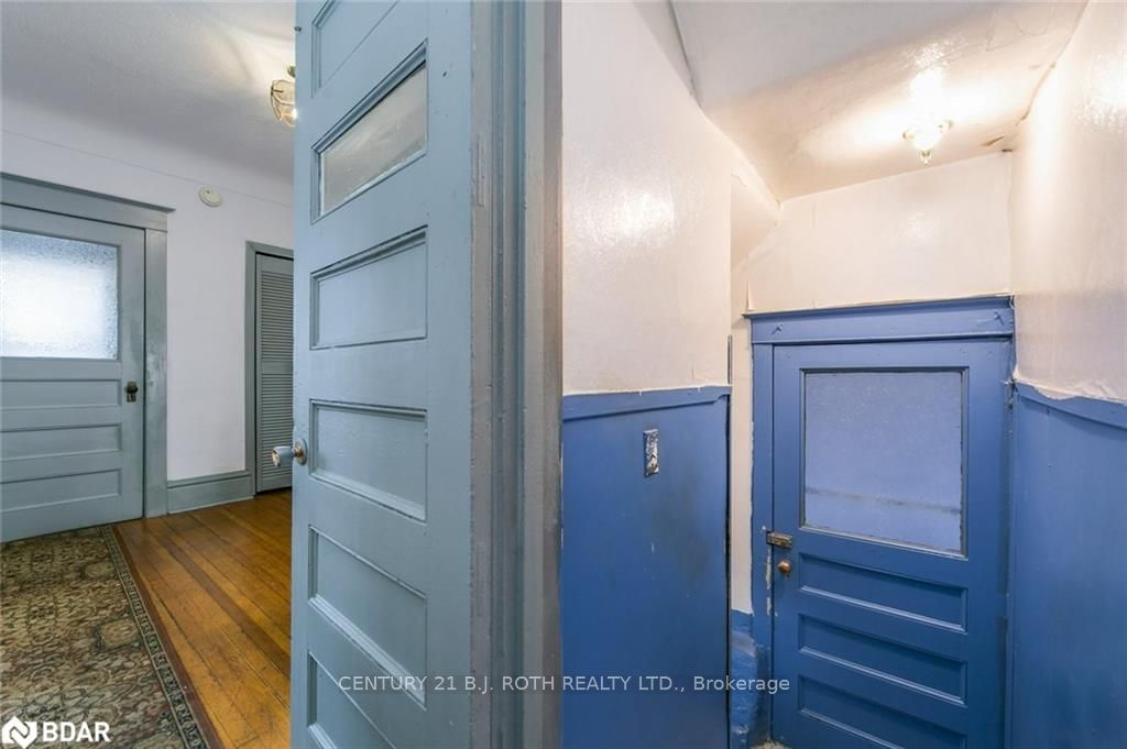 Listing Image 33