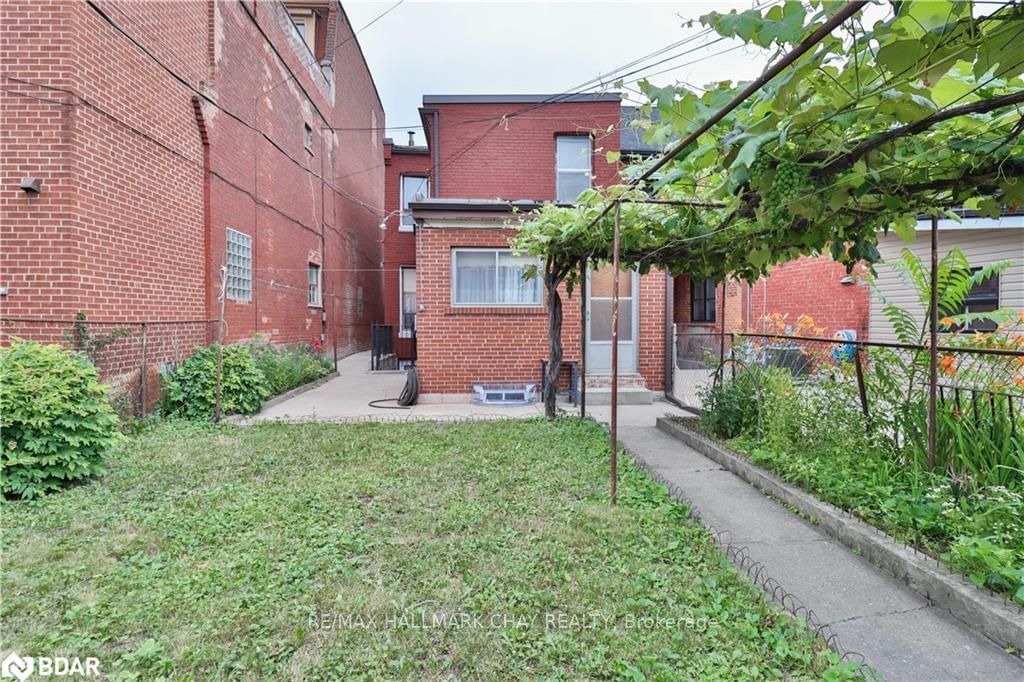 Listing Image 7