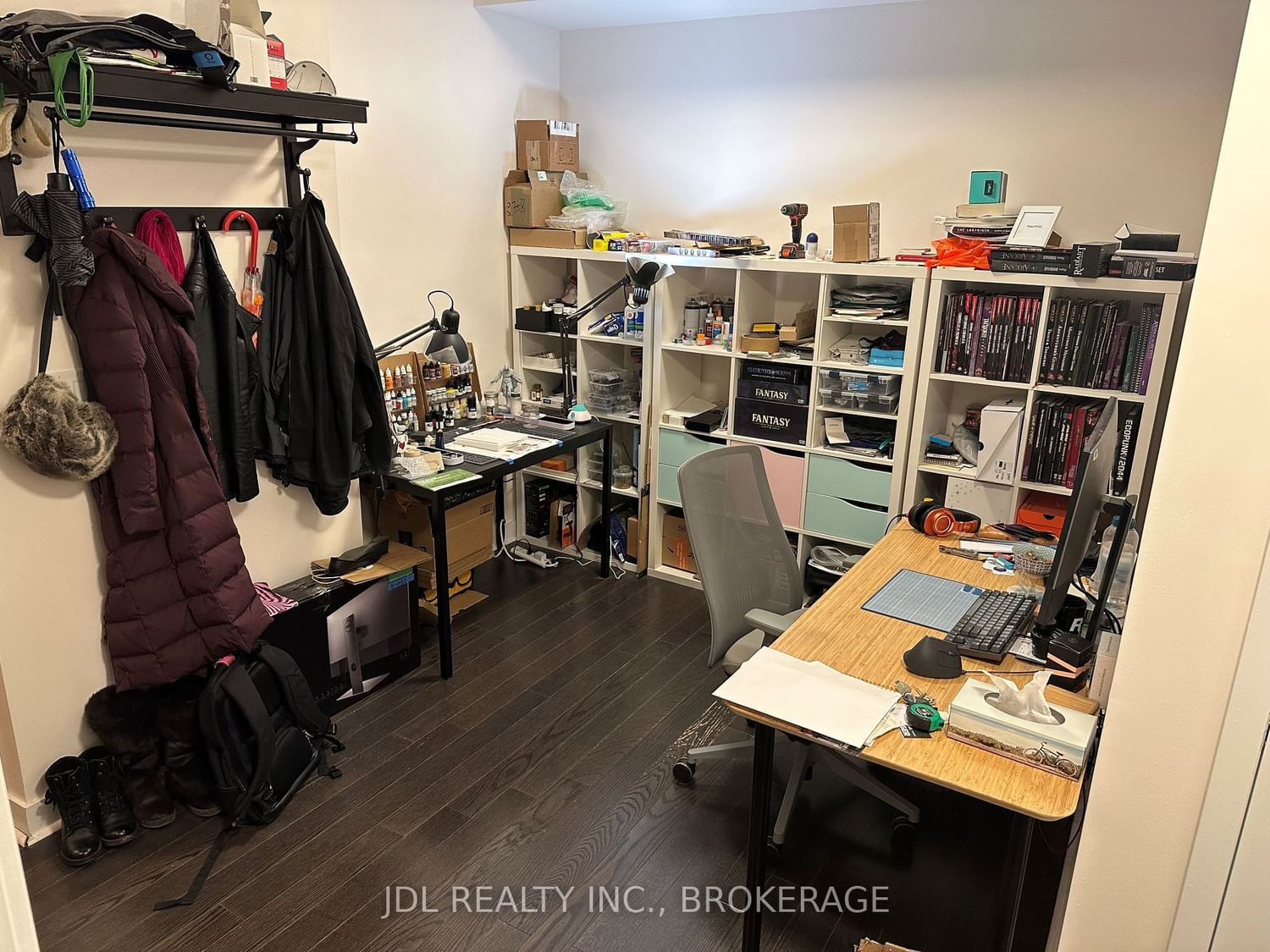 Listing Image 7