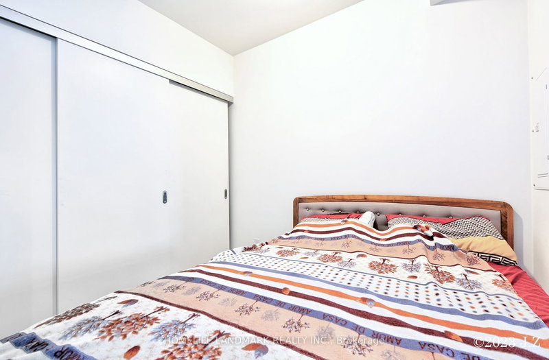 Room2