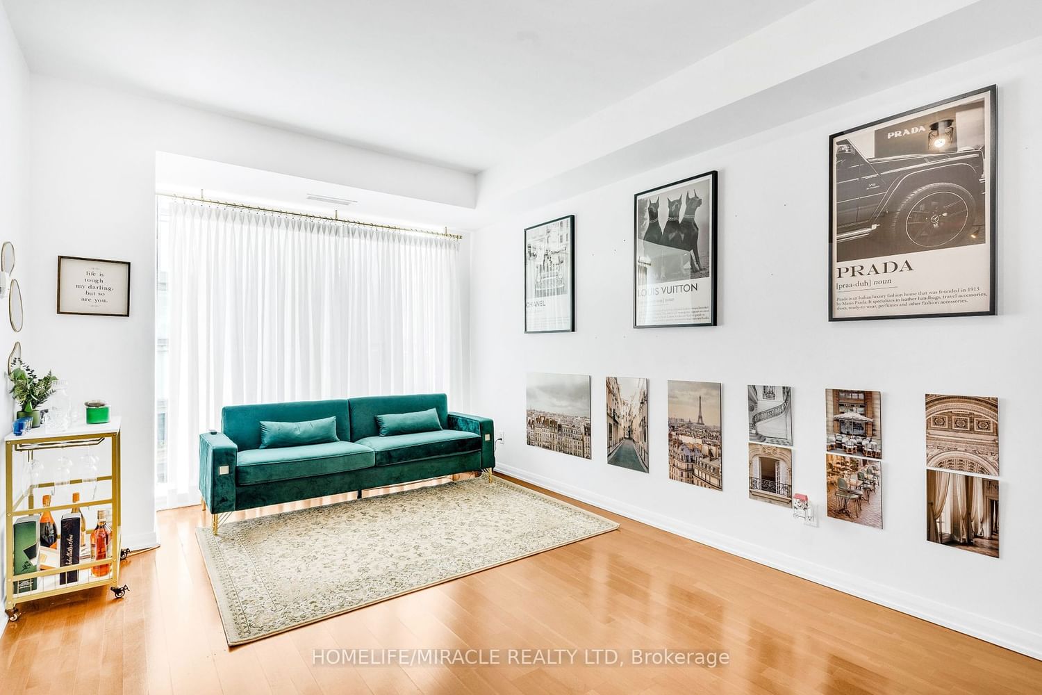 Listing Image 7