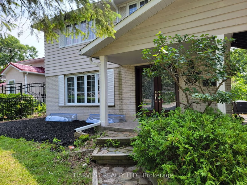 47 Glentworth Rd, Toronto, M2J 2E7 | Image 2
