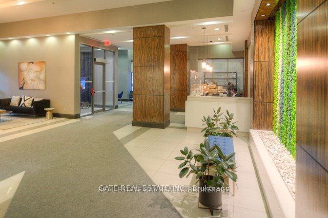 3309 - 19 Grand Trunk Cres, Toronto, M5J 3A3 | Image 3