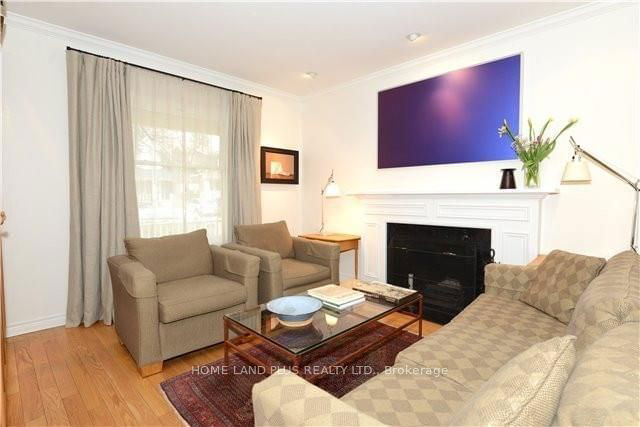 73 Castlefield Avenue