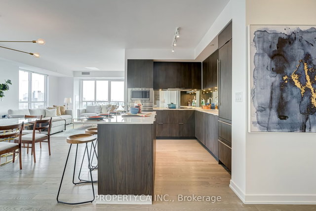 1701 - 609 Avenue Road