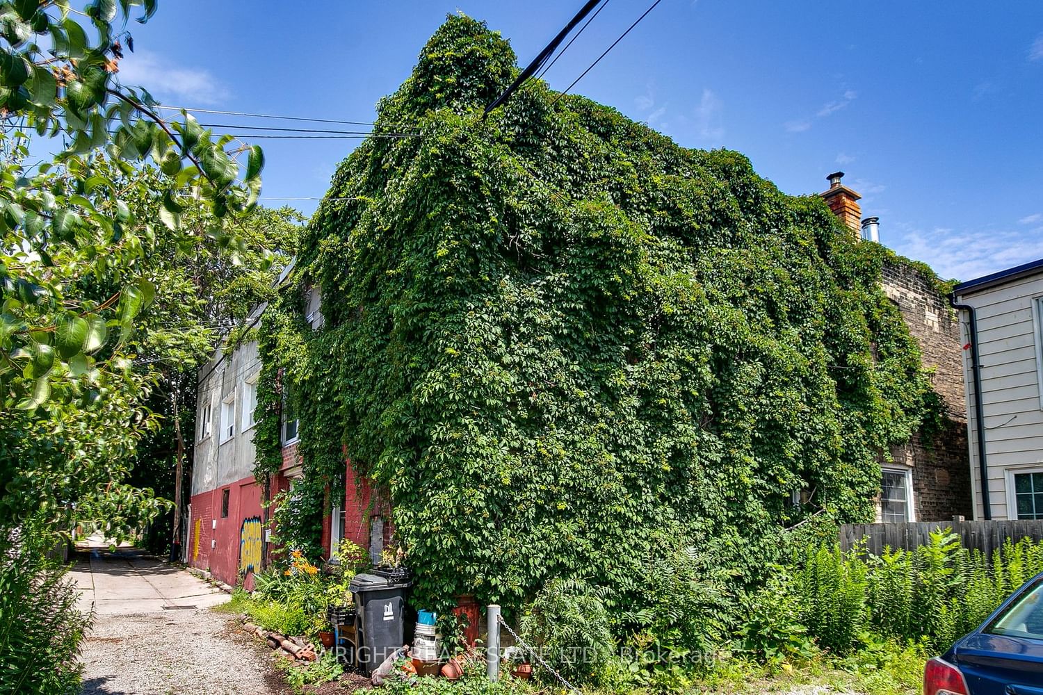 Listing Image 3