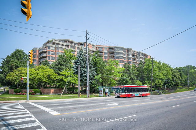 PH17 - 3181 Bayview Avenue