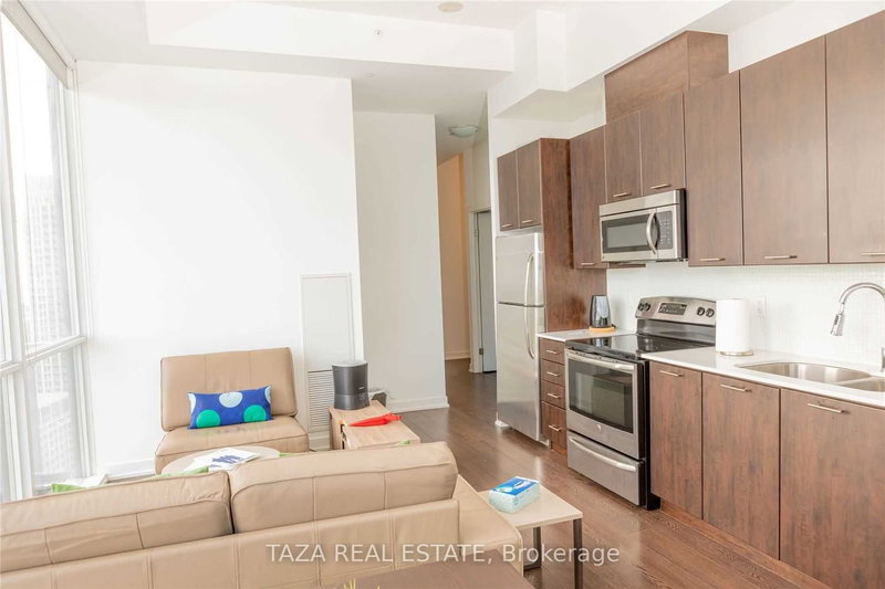 2810 - 20 Bruyeres Mews, Toronto, M5V 0G8 | Image 3