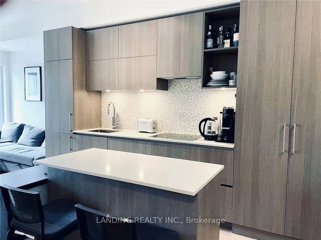 3912 Postcode 3912 - 1 Yorkville Avenue, Toronto | Leased, C6648596 | Condos.ca