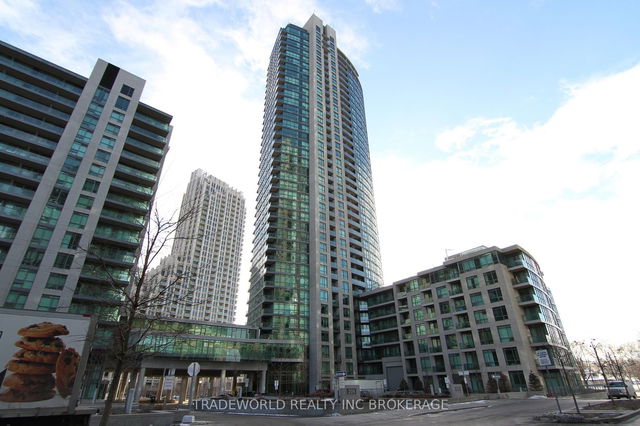 2206 - 215 Fort York Boulevard
